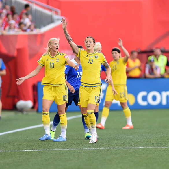 Sweden's Sofia Jakobsson and Therese Sjögran.